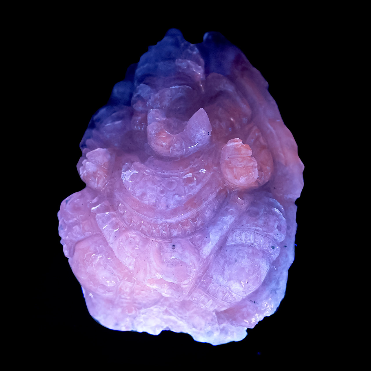 Fluorescent Hackmanite Carving